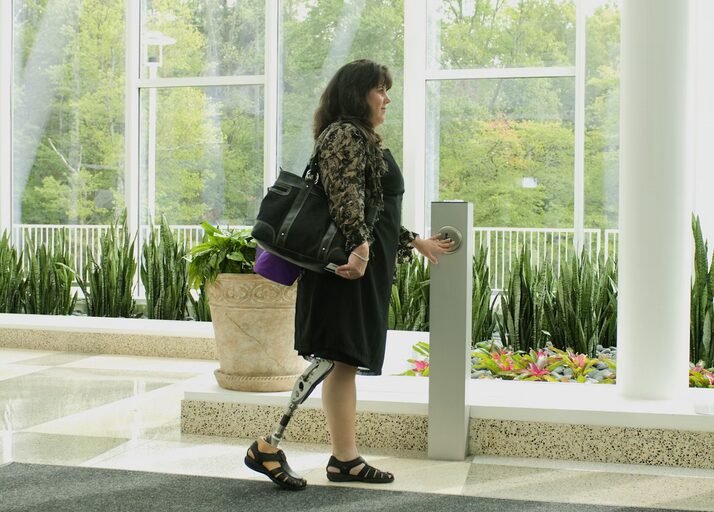 Coordinates Services for Personalized Care Plans